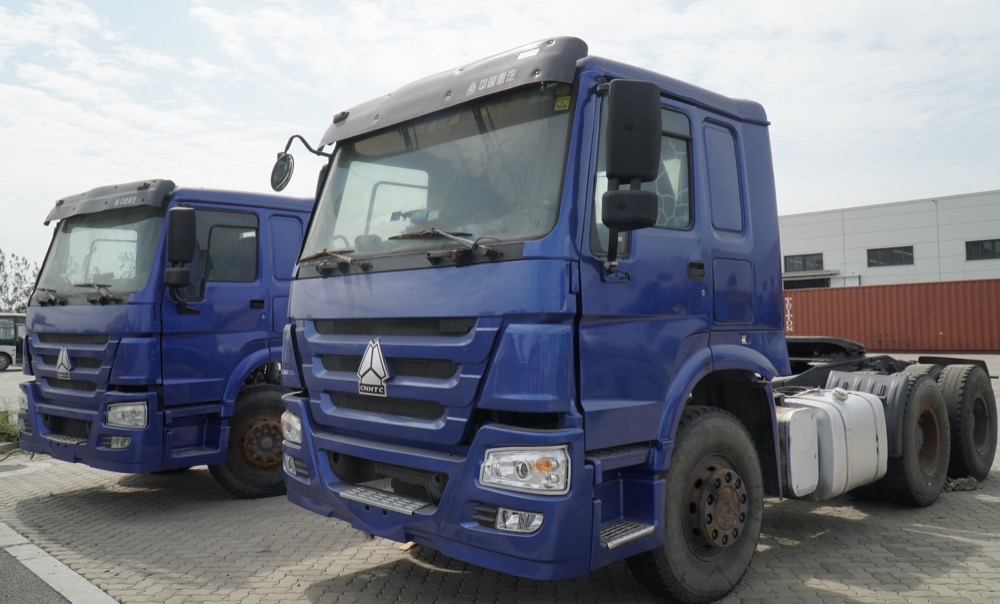 Low Price 371hp 420hp Used SINOTRUK HOWO Truck Tractor Units 6x4 for sale
