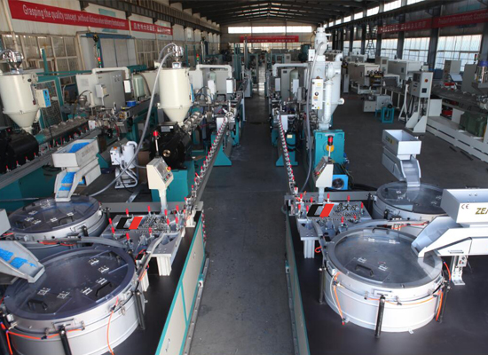 high speed drip irrigation pipe production line were sent to Russia at the same time.