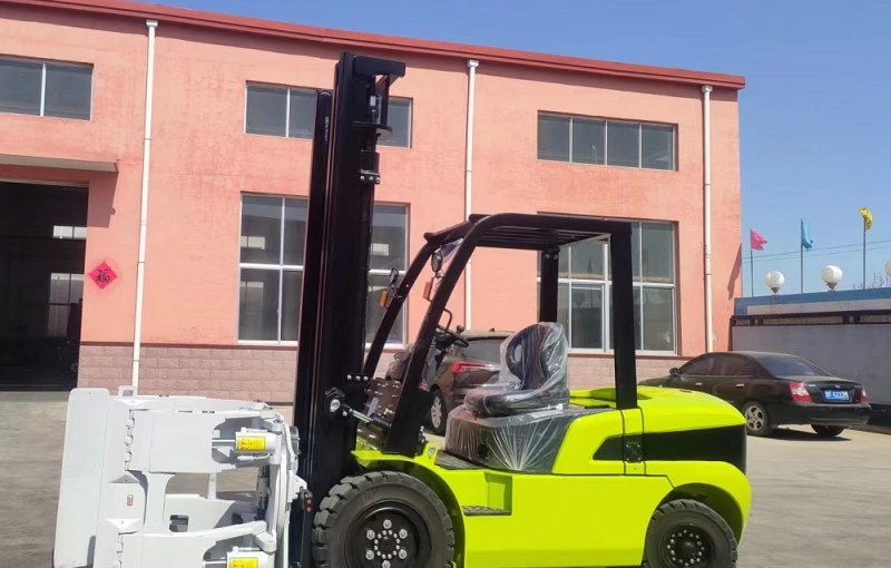 ATLAPEX 3 ton elctric forklift with Paper Roll Clamp