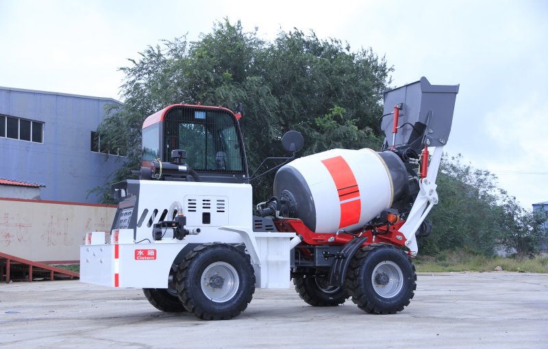 ATLAPEX AL1000 Self-loading concrete mixer with 0.7m³ mixing capacity, 3 self-loading concrete mixers can be loaded in 1X40HQ.