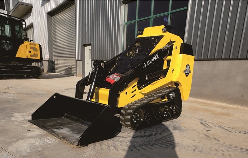 MS28 Mini Skid Steer Loader can be used with a variety of attachments