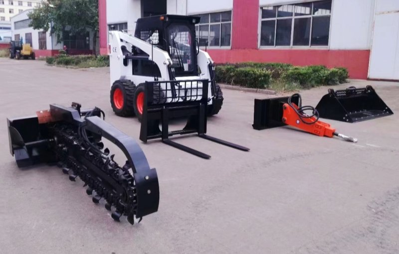 ATLAPEX Skid Steer Loader with Chain Trencher 