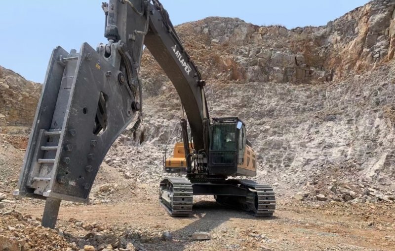 ATLAPEX 60Ton Crawler Excavator with Brake Hammer