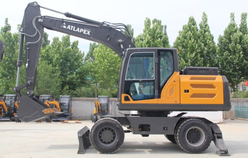 ATLAPEX APX150W Wheeled Excavators with Front Dozer Blade and Rear Outrigger