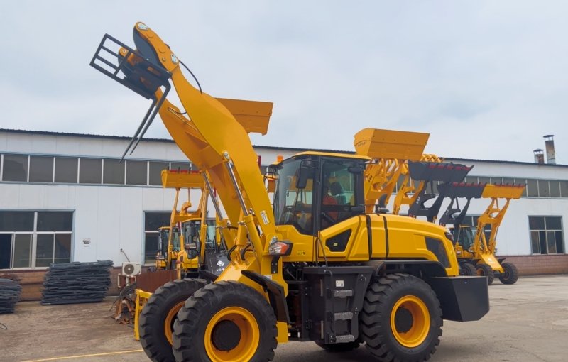 ATLAPEX Front End Wheel Loader Equipped with Forks