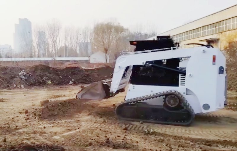 The Various Uses of ATLAPEX Tracked Skid Steer Loader