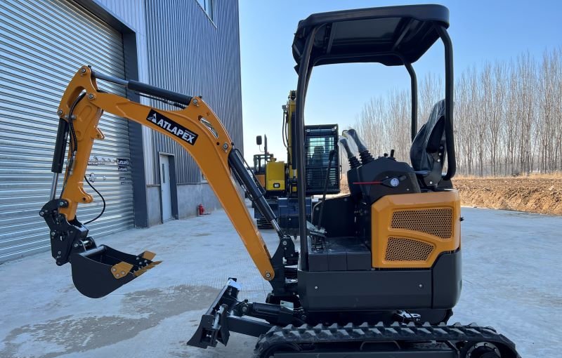 Mini Crawler Excavators: A Versatile Solution for Small-Scale Projects