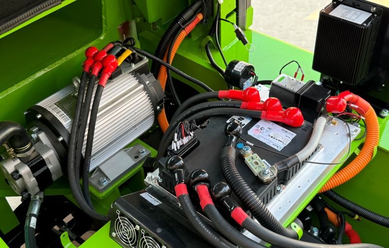 Electric Forklifts with ZAPI Controllers