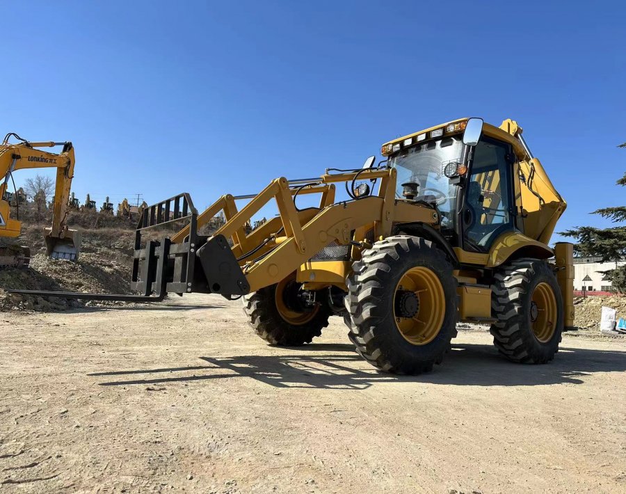 Backhoe Loader Attachment--Pallet Fork