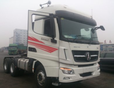 Beiben V3 6x4 340hp Euro 2 Tractor Truck For Sale