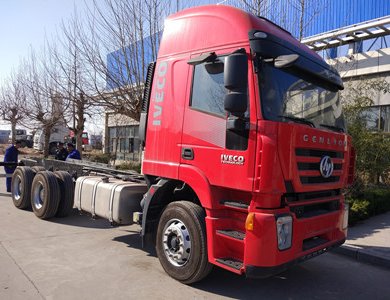 IVECO Genlyon  380hp 60T Tractor Truck price