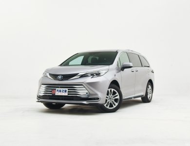 TOYOTA SIENNA 2023 2.5L hybrid platinum version