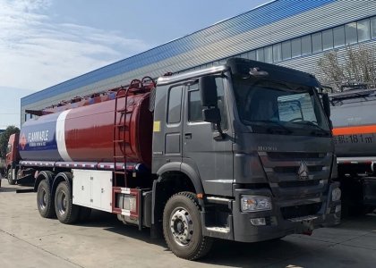 Sinotruk Howo 6x4 fuel tank truck 27000liters for sale
