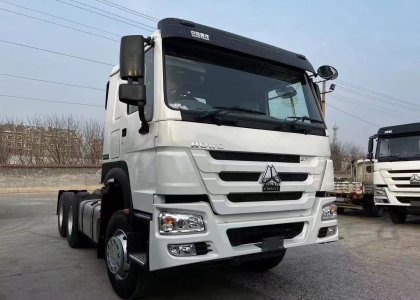 Hot Sale Howo Tractor Truck 6x4 380hp 10 Wheels Tractor trucks For Africa