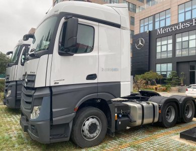 Mercedes Benz 6x4 Actros 2653 Tractor Head