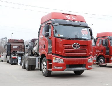 FAW J6P 480HP 6x4 LNG Tractor Truck Red HOT SALE 