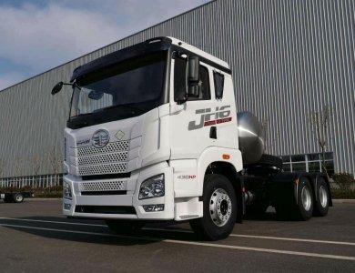 FAW JH6 6x4 430hp LNG Tractor Truck Price