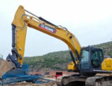 XCMG XE245GH medium excavator 