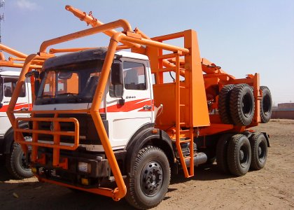 BEIBEN 2642AK 6x6 420hp Timber Logging Truck