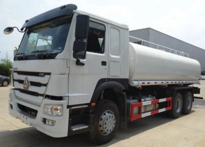 HOWO 6x4 25cbm Fuel Tank Truck