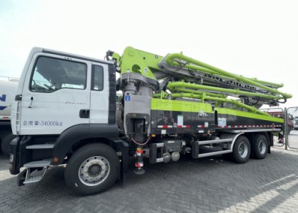 ZOOMLION 47M 47X-5RZ Concrete Pump Truck for Sale