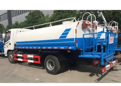 FOTON Aumark S 4x2 5000Liters Sprinkle Water Tank Truck