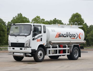 SHACMAN SAGMOTO X9 4X2 125hp Fuel Tank Truck with Cummins Engine
