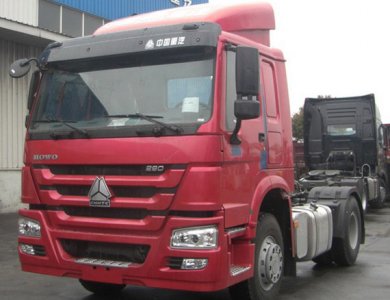 Hot sale SINO HOWO 4x2 Tractor Truck Tractor Heads