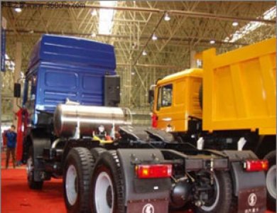 SHACMAN 6x4 LNG tractor truck