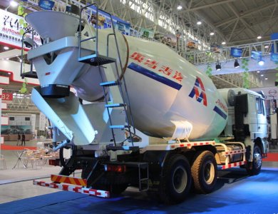 Shacman 8x4 345hp 10m3 cement mixing transportation truck