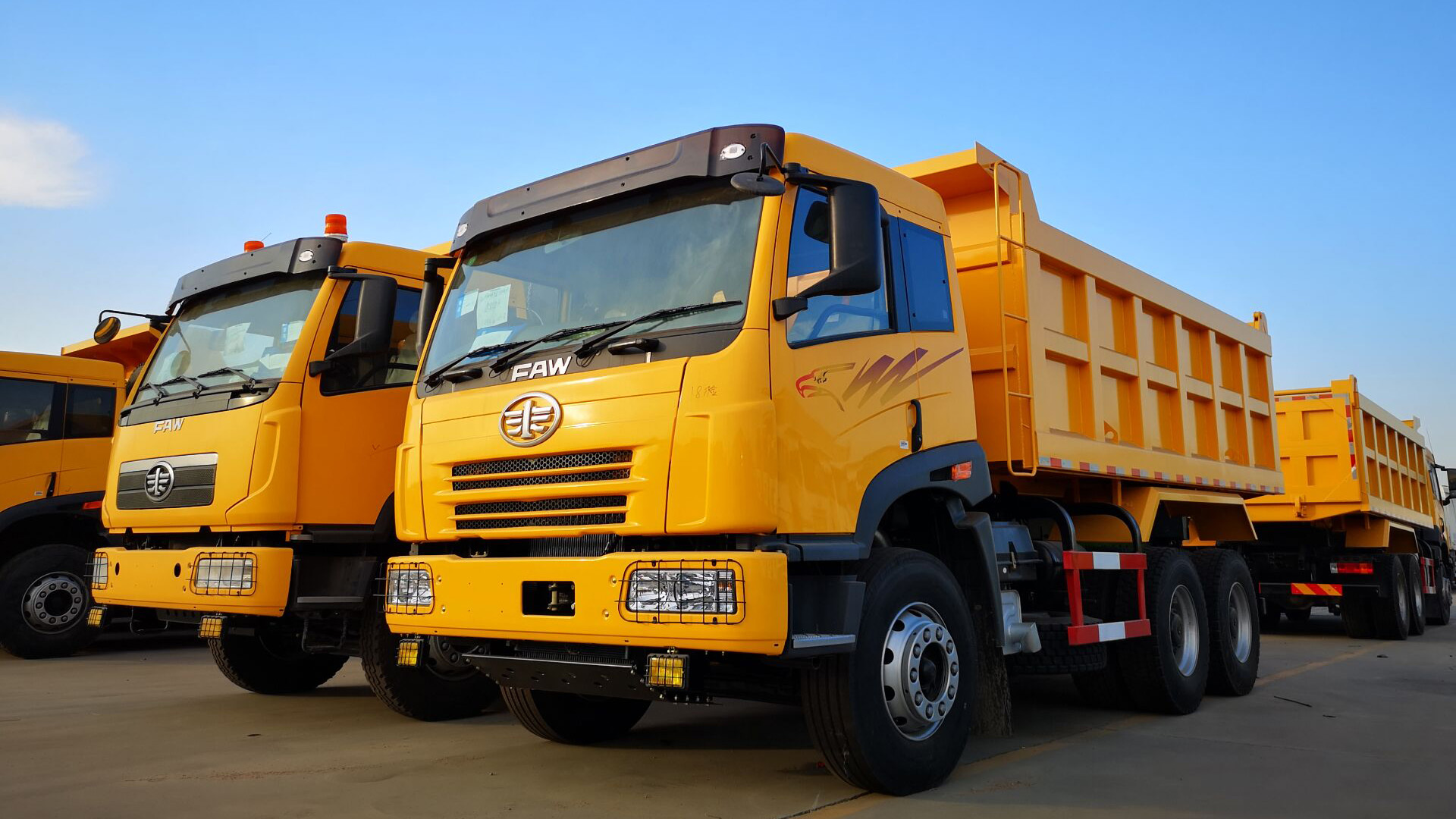 China brand new Faw j6p dump truck 6x4 370hp Dump Truck For Sale for Central Asia