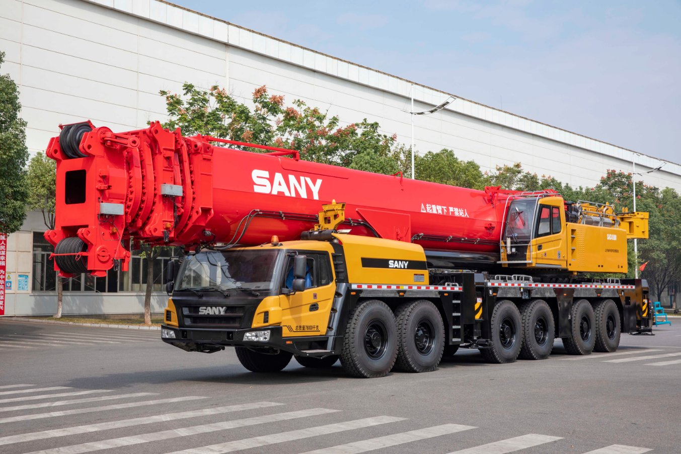 China STC1600 160 Ton Small Truck Crane for Sale: Truck Mounted, 10-30m Boom