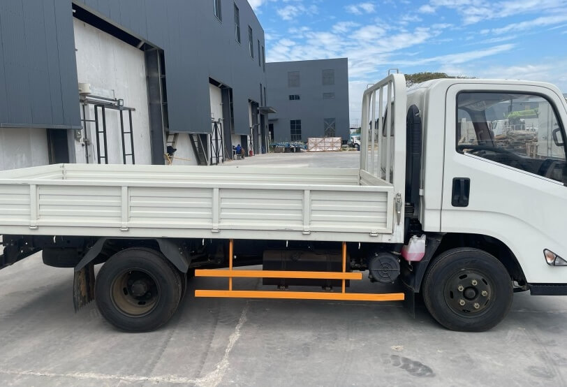 JMC New Carrying Plus Single 4X2 Cargo Truck 122HP Hot Sale Good Price Diesel Fuel 
