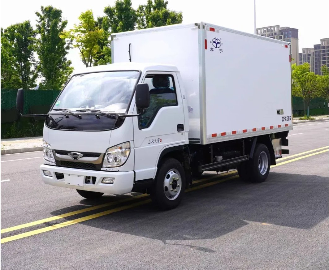 FOTON HOWO Dongfeng 4x2 156 HP 5-ton Insulation Refrigeration Cooling Van Truck 5-ton Reefer for Sale