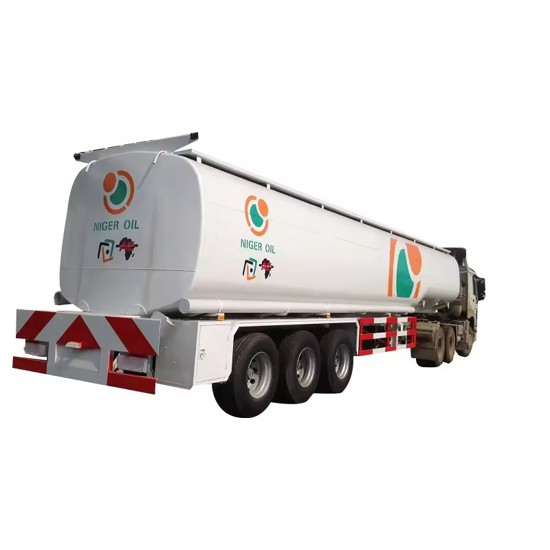 50 000 L 3-Axle Carbon-Steel 50 CBM Fuel Tank Trailer 50 m³ Oil/Diesel Tanker Trailer for Sale
