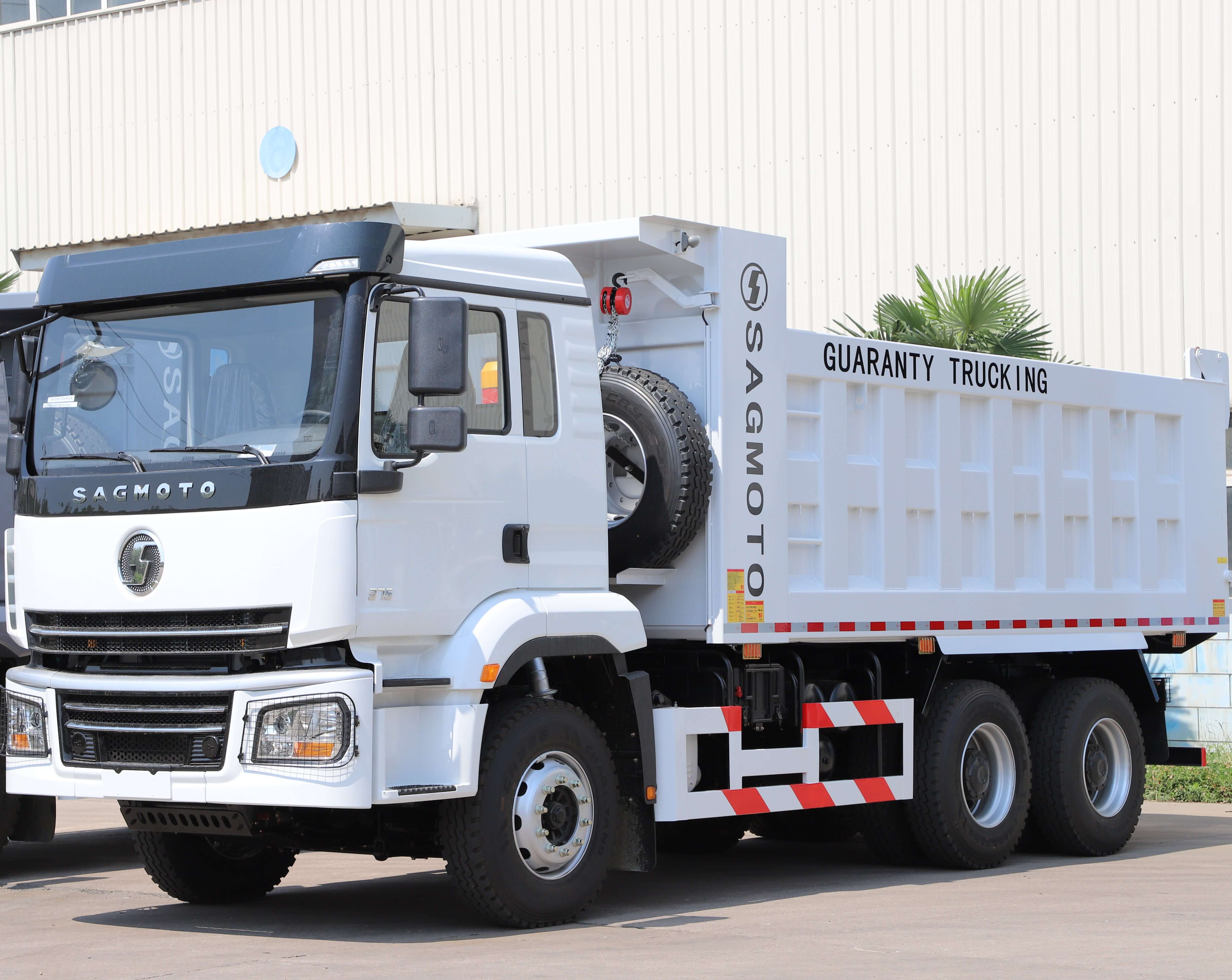 Hot Sale SHACMAN E3 6X4 Cummins engine DUMP TRUCK