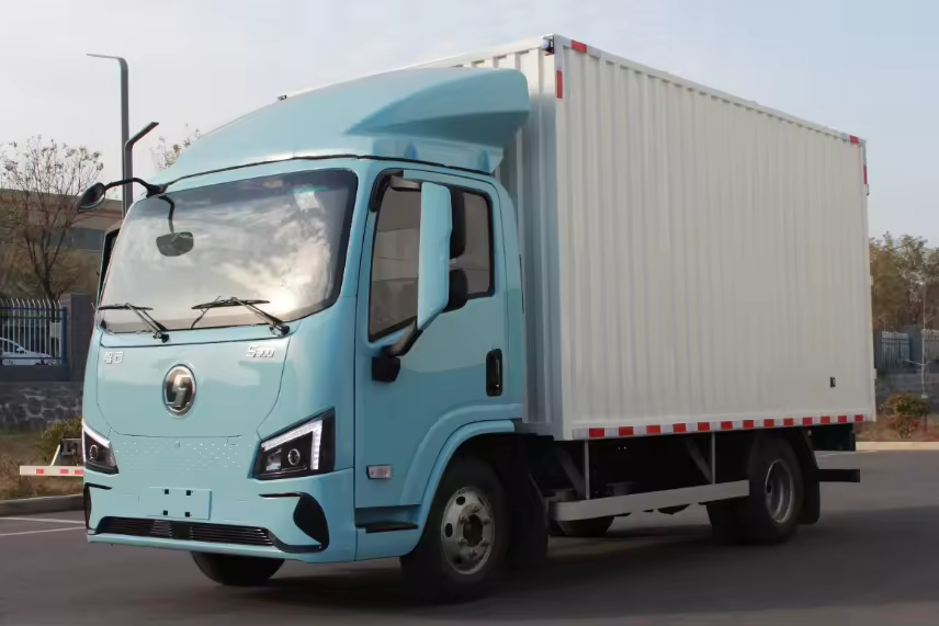 SAGMOTO I9 4×2 140 HP Euro II Standard-Load Electric Cargo Truck 5.6 m Van for Sale