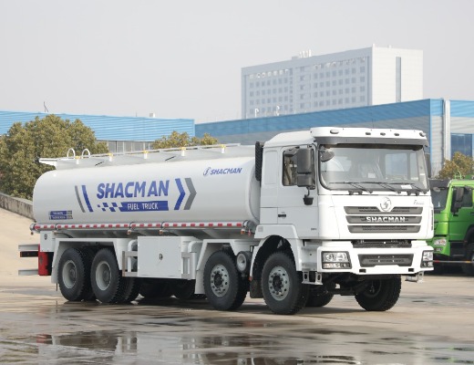 SHACMAN F3000 8x4 Oil Tanker Truck for Sale – 300hp Diesel, EURO V, 17.5m³ Capacity