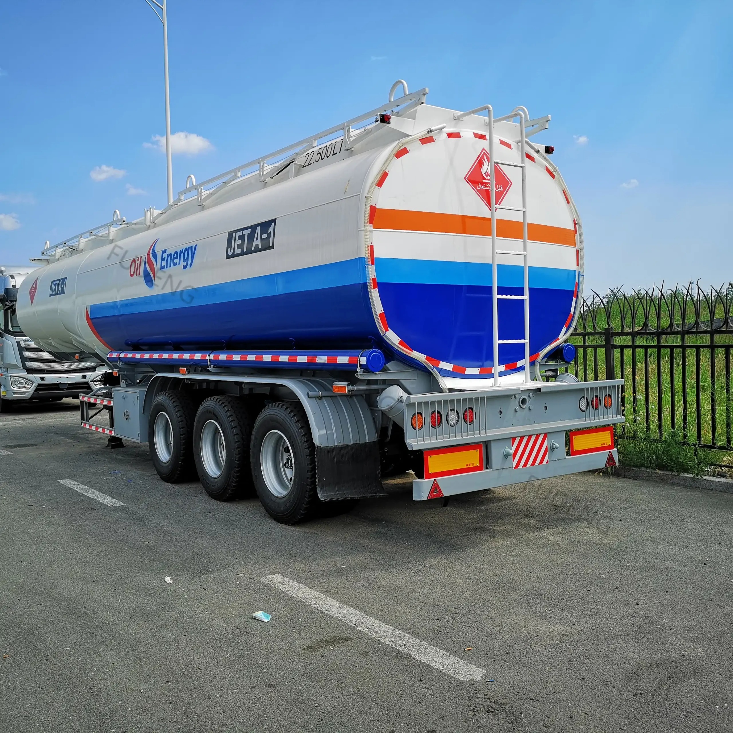 Kailai Aircraft Fuel Semi Trailer 2-Axle or 3-Axle Custom Capacity for Sale