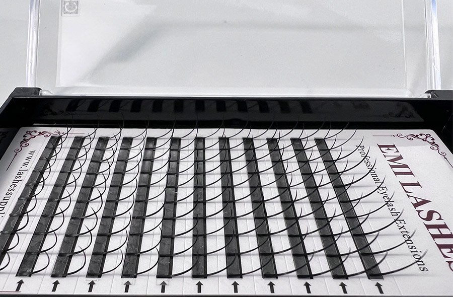 Hybrid-type lashes