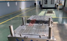 Flat dripper mold