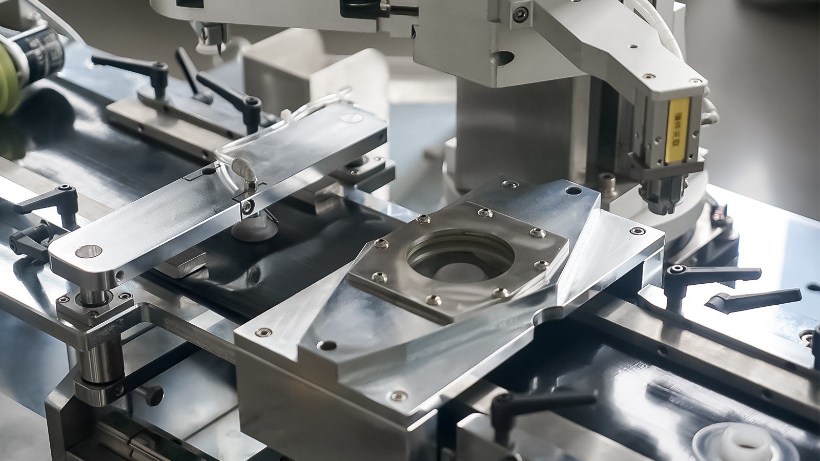 External Inlaid Pre-Punched Hole Drip Tape Production Line